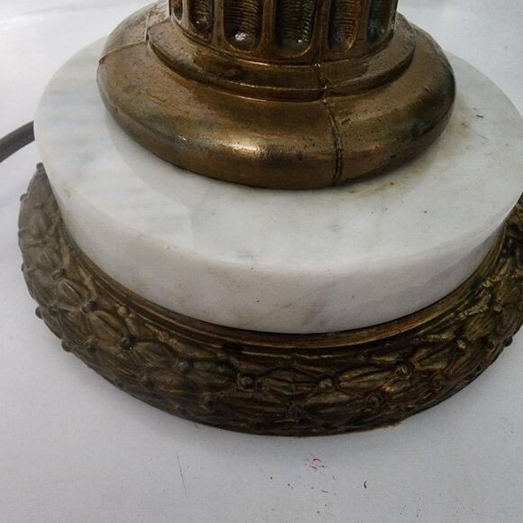 Antique brass, marble and glass table lamp - Picture 6 of 8